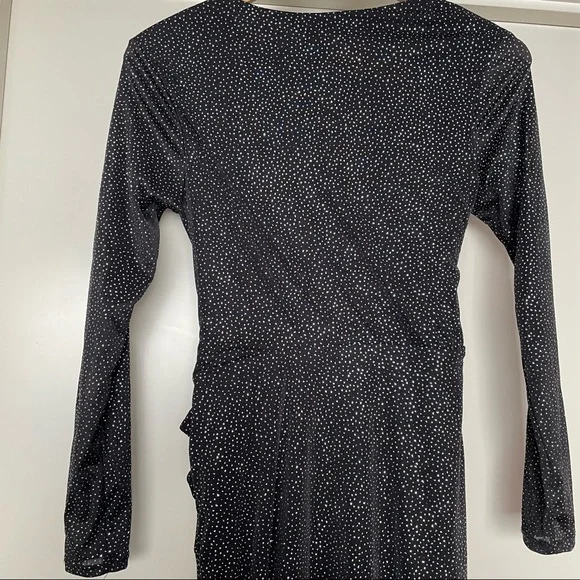 ⭐️HOST PICK 🤩NEW Black Glitter Bodycon Dress 🖤 -Twist knot gathered🪩 - Picture 5 of 10